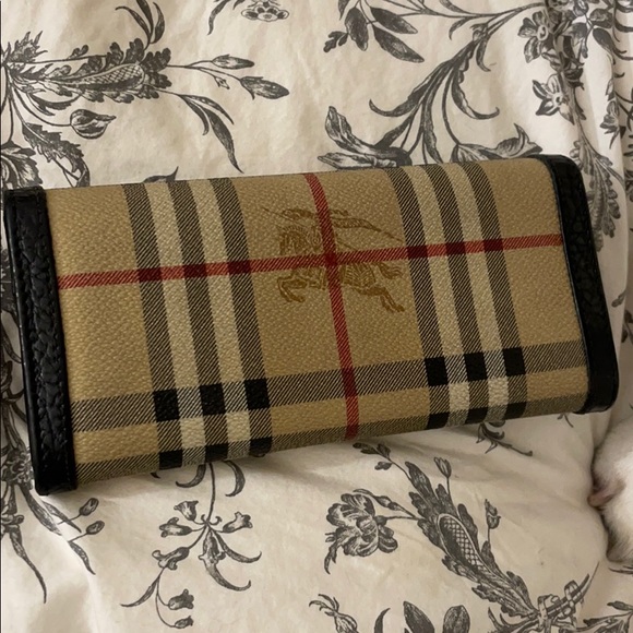 Burberry wallet - Picture 2 of 5